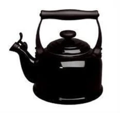 Le Creuset Tradition Fluitketel - 2.1 L - Ebbenzwart 7 Le Creuset Tradition Fluitketel - 2.1 L - Ebbenzwart -Keuken Verkoop 1200x1127 3
