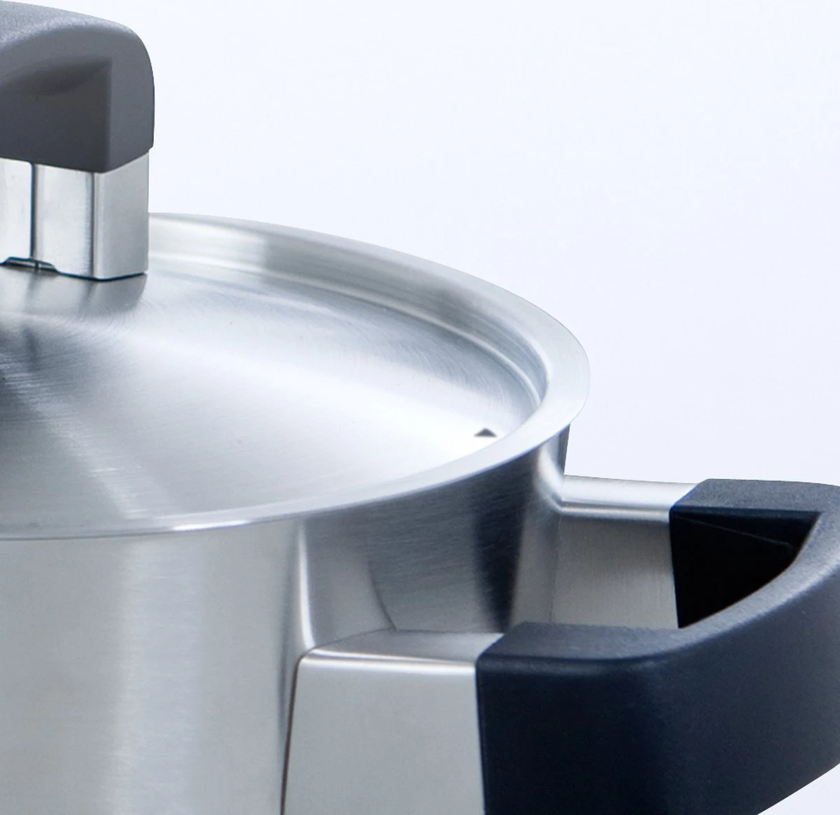 BK Conical Cool Pannenset - 4-delig - RVS – Geschikt Voor Alle Warmtebronnen 11 BK Conical Cool Pannenset - 4-delig - RVS – Geschikt Voor Alle Warmtebronnen - Afbeelding 9