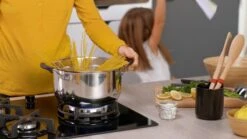 Tefal Cook & Cool E493S6 - Set 3-delig (kookpan 20/24 + Steelpan 16) -Keuken Verkoop 1200x674 4